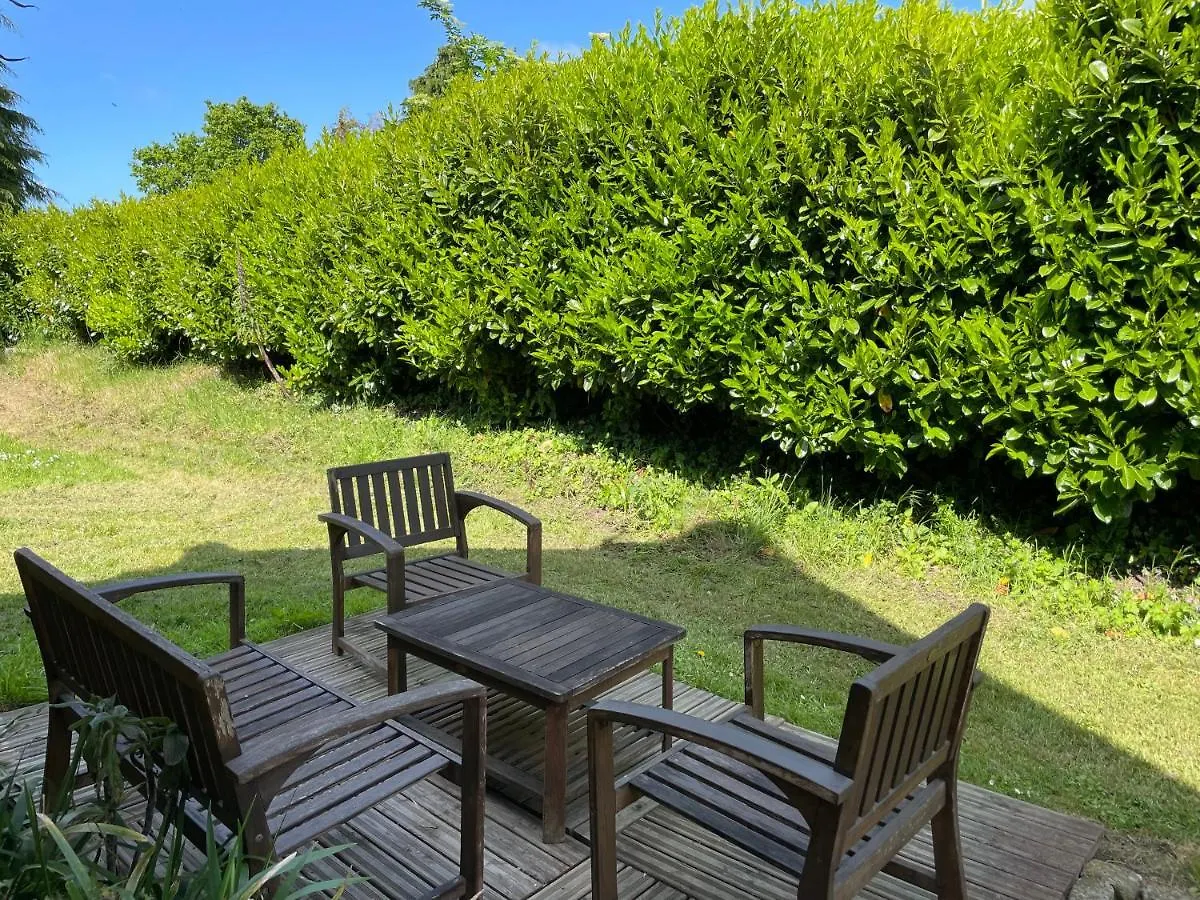 ***  Manoir De Kerliviry Bed & Breakfast Cleder France