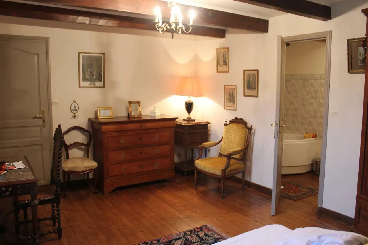 CléderManoir De Kerliviry住宿加早餐旅馆 住宿加早餐酒店